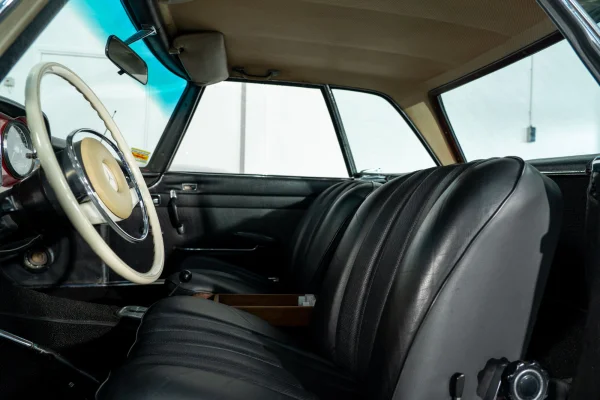 Foto 39 van fotogallerij Mercedes-Benz 280SL uit 1968