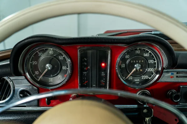 Foto 41 van fotogallerij Mercedes-Benz 280SL uit 1968