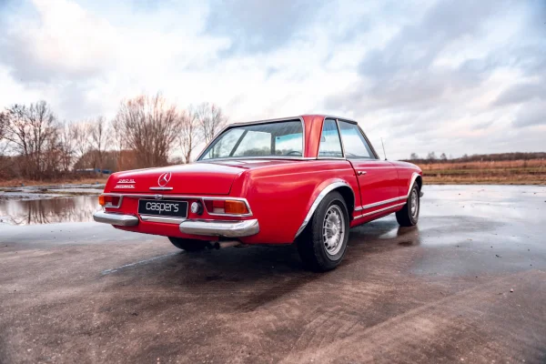 Foto 1 van fotogallerij Mercedes-Benz 280SL uit 1968