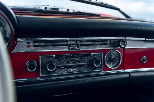 Foto 17 van fotogallerij Mercedes-Benz 280SL uit 1968