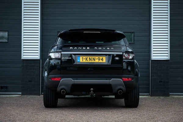 Foto 3 van fotogallerij Land Rover Range Rover Evoque 2.2 TD4 4WD Pure uit 2013