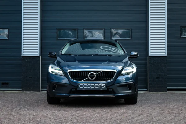 Foto 2 van fotogallerij Volvo V40 Cross Country 1.5 T3 Polar+ Luxury uit 2019