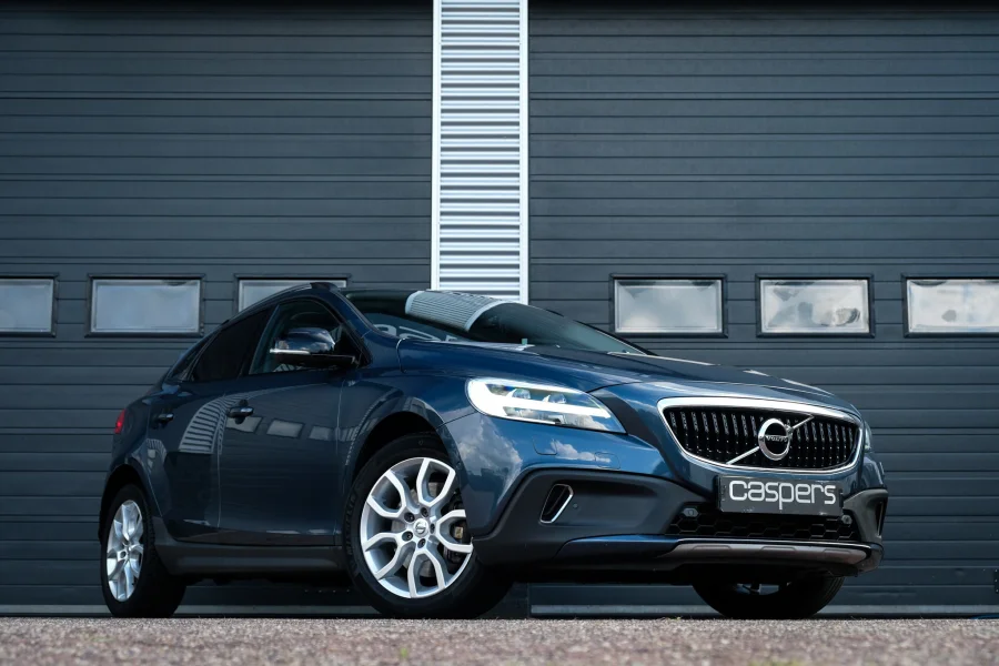 Foto 0 van fotogallerij Volvo V40 Cross Country 1.5 T3 Polar+ Luxury uit 2019
