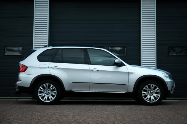 Foto 4 van fotogallerij BMW X5 40d High Executive Individual uit 2013