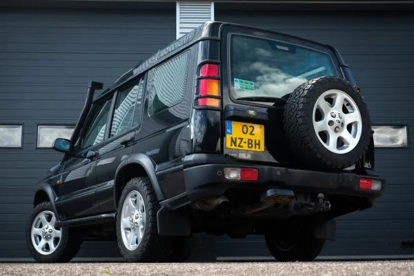 Foto 1 van fotogallerij Land Rover Discovery 4.0 V8 HSE uit 2004