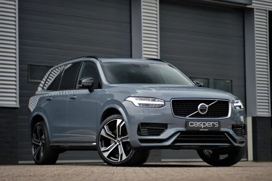 Foto 0 van fotogallerij Volvo XC90 T8 7-pers R-Design uit 2019