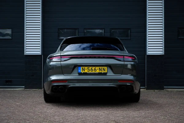 Foto 3 van fotogallerij Porsche Panamera 4.0 Turbo S E-Hybrid uit 2021