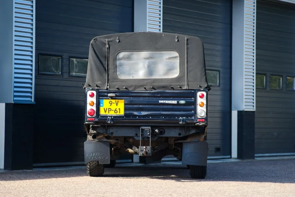 Foto 4 van fotogallerij Land Rover Defender 130 Crew Cab uit 2012
