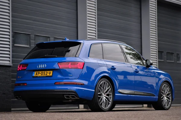 Foto 4 van fotogallerij Audi SQ7 Quattro Pro Line 7P Nogaro Blue uit 2018