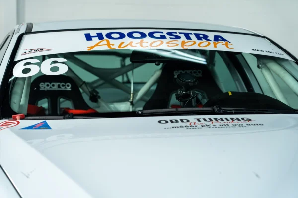 Foto 15 van fotogallerij BMW E90 330i Cup pakket uit 2006