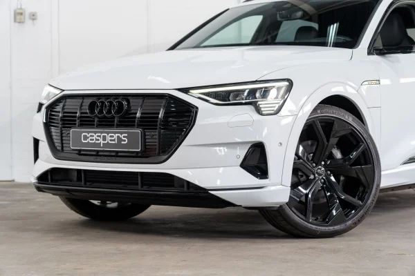 Foto 9 van fotogallerij Audi E-Tron 55 Quattro S-Line Pro Line Plus uit 2019
