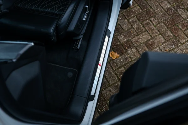Foto 23 van fotogallerij Audi E-Tron 55 Quattro S-Line Pro Line Plus uit 2019