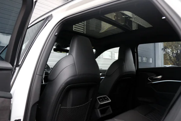 Foto 42 van fotogallerij Audi E-Tron 55 Quattro S-Line Pro Line Plus uit 2019