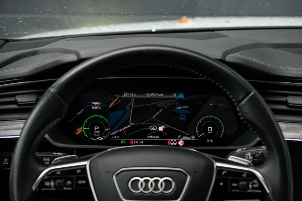Foto 30 van fotogallerij Audi E-Tron 55 Quattro S-Line Pro Line Plus uit 2019