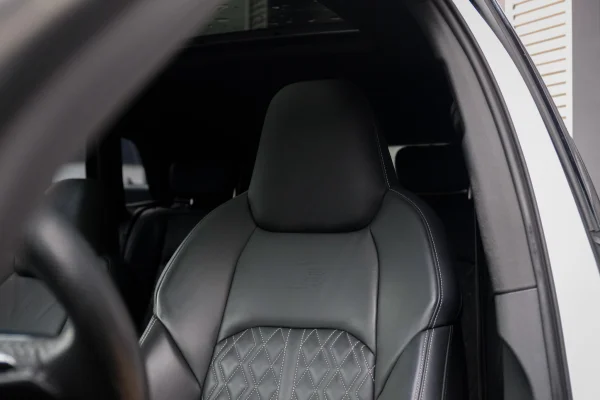 Foto 39 van fotogallerij Audi E-Tron 55 Quattro S-Line Pro Line Plus uit 2019