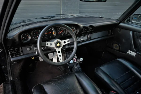 Foto 30 van fotogallerij Porsche 911 3.2 Carrera Turbo uit 1986