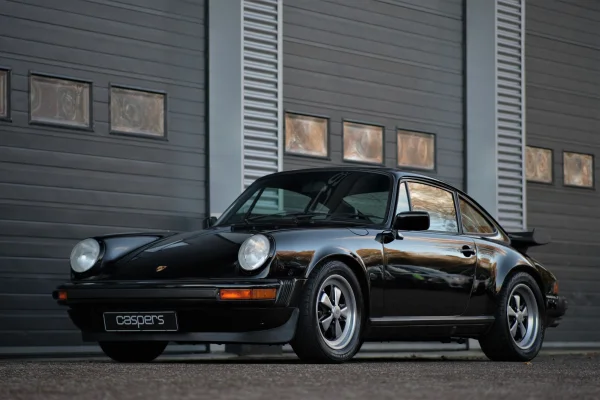 Foto 4 van fotogallerij Porsche 911 3.2 Carrera Turbo uit 1986