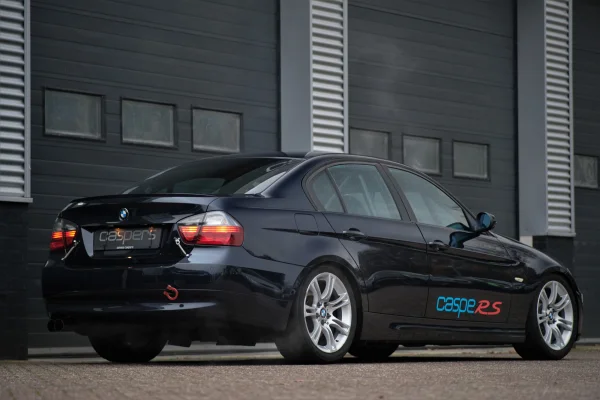 Foto 4 van fotogallerij BMW E90 330i endurance racer uit 2005