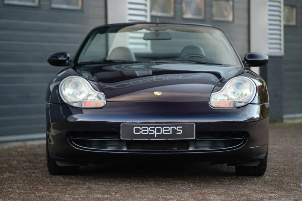 Foto 2 van fotogallerij Porsche 911 996 Carrera 4 Cabrio uit 1999