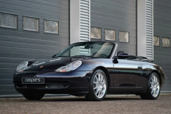 Foto 3 van fotogallerij Porsche 911 996 Carrera 4 Cabrio uit 1999