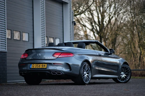 Foto 71 van fotogallerij Mercedes-Benz C63 AMG Cabrio uit 2018