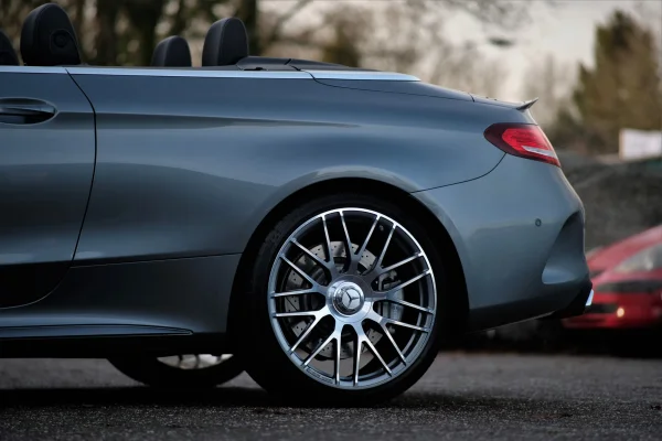 Foto 81 van fotogallerij Mercedes-Benz C63 AMG Cabrio uit 2018