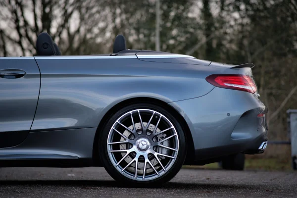 Foto 82 van fotogallerij Mercedes-Benz C63 AMG Cabrio uit 2018