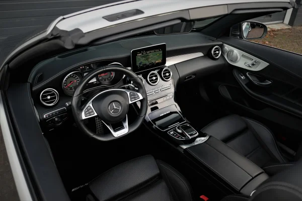 Foto 98 van fotogallerij Mercedes-Benz C63 AMG Cabrio uit 2018