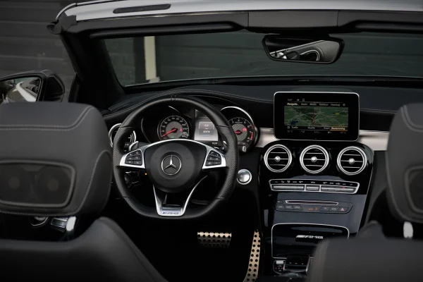 Foto 96 van fotogallerij Mercedes-Benz C63 AMG Cabrio uit 2018