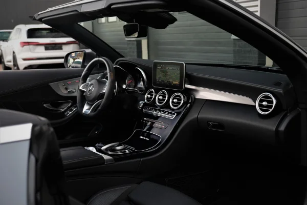 Foto 94 van fotogallerij Mercedes-Benz C63 AMG Cabrio uit 2018