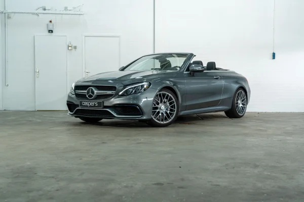 Foto 2 van fotogallerij Mercedes-Benz C63 AMG Cabrio uit 2018