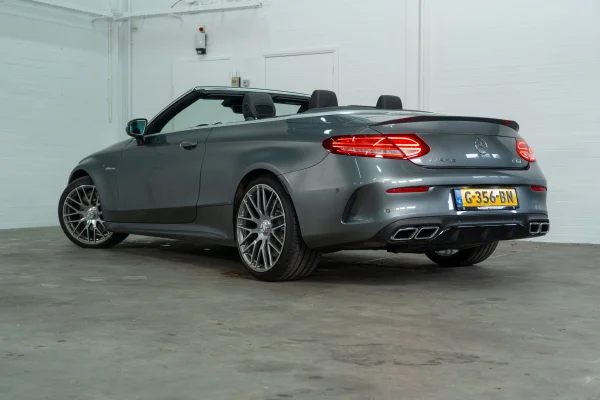 Foto 19 van fotogallerij Mercedes-Benz C63 AMG Cabrio uit 2018