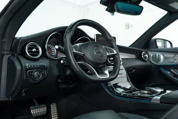 Foto 49 van fotogallerij Mercedes-Benz C63 AMG Cabrio uit 2018