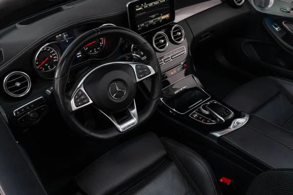Foto 48 van fotogallerij Mercedes-Benz C63 AMG Cabrio uit 2018