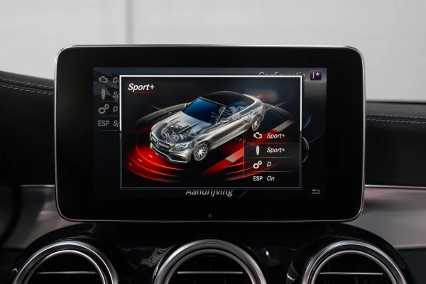 Foto 58 van fotogallerij Mercedes-Benz C63 AMG Cabrio uit 2018