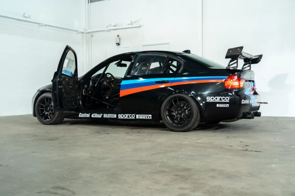 Foto 25 van fotogallerij BMW E90 335i Raceauto uit 2009