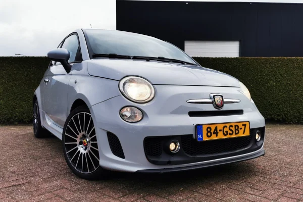 Foto 2 van fotogallerij Fiat Abarth 500 uit 2008