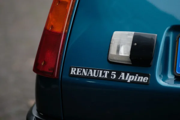 Foto 13 van fotogallerij Renault R5 Alpine Turbo uit 1984