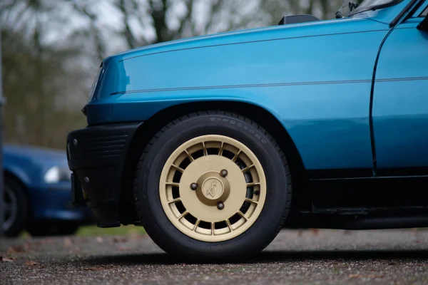 Foto 9 van fotogallerij Renault R5 Alpine Turbo uit 1984