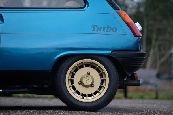 Foto 10 van fotogallerij Renault R5 Alpine Turbo uit 1984