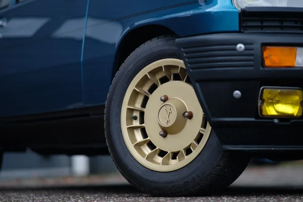 Foto 8 van fotogallerij Renault R5 Alpine Turbo uit 1984