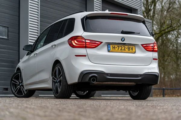 Foto 1 van fotogallerij BMW 218i M-sport Gran Tourer 7 persoons uit 2020