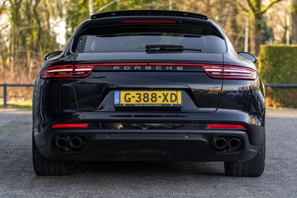 Foto 4 van fotogallerij Porsche Panamera Sport Turismo E-hybrid uit 2018