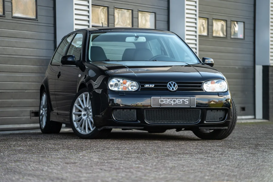 Foto 0 van fotogallerij Volkswagen Golf 4 3.2 VR6 R32 uit 2003