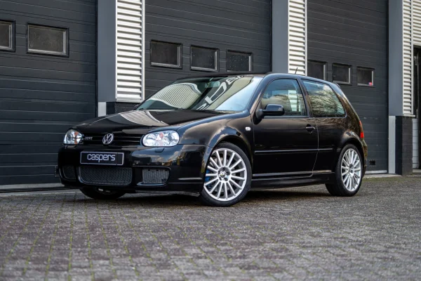 Foto 3 van fotogallerij Volkswagen Golf 4 3.2 VR6 R32 uit 2003