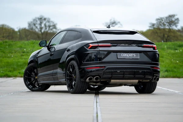 Foto 2 van fotogallerij Lamborghini Urus 4.0 V8 uit 2021