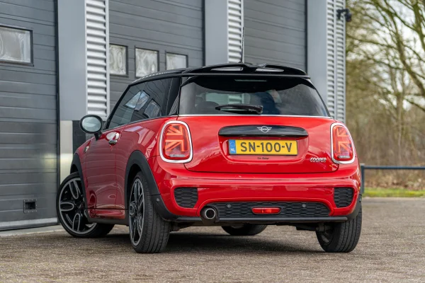 Foto 1 van fotogallerij Mini Cooper 1.5 uit 2018