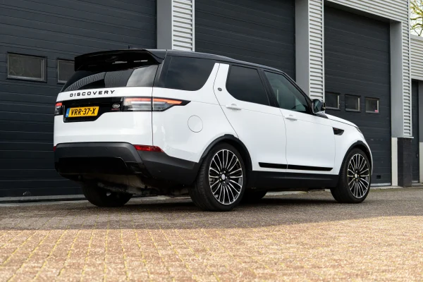Foto 5 van fotogallerij Land Rover Discovery 5 uit 2018