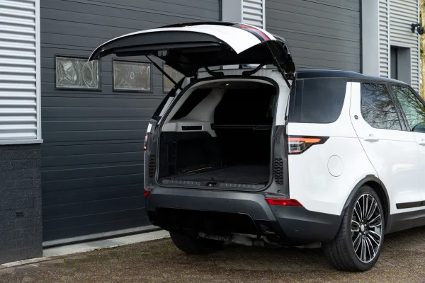 Foto 21 van fotogallerij Land Rover Discovery 5 uit 2018