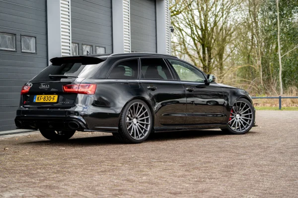 Foto 2 van fotogallerij Audi RS6 Avant uit 2016